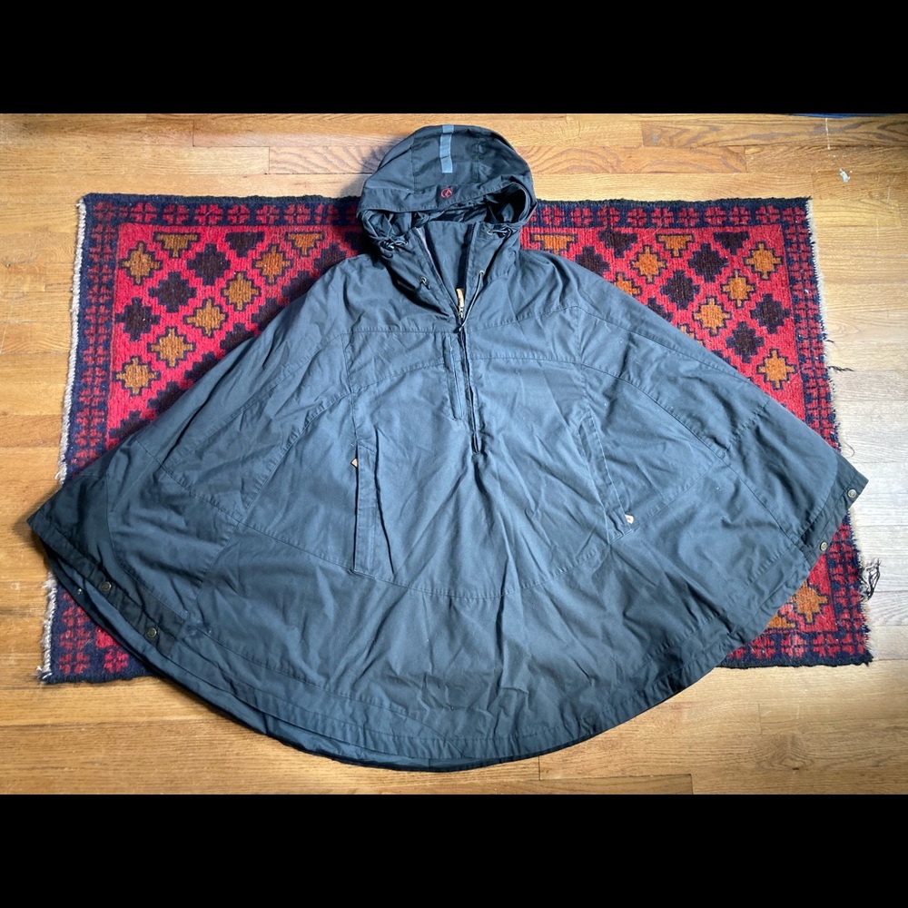 Fjallraven Down Poncho/ Cape coat